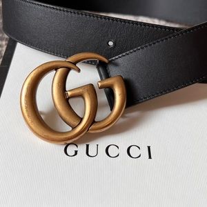 GUCCI Black Leather Belt with Double G Buckle
